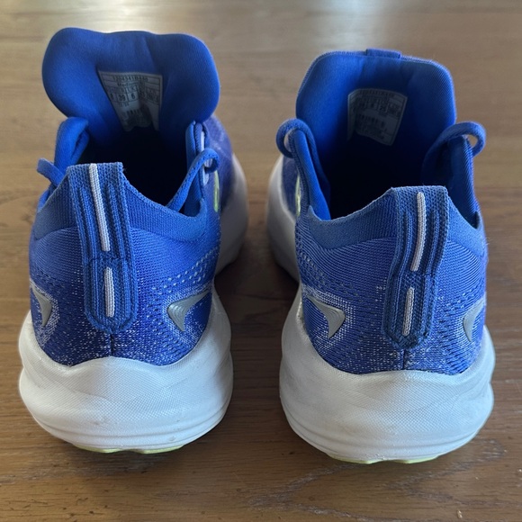 Brooks Glycerin 22 Running Shoes - Picture 2 of 8